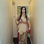 Die Geisha ist erwacht. Und sie hat dich im Visier.