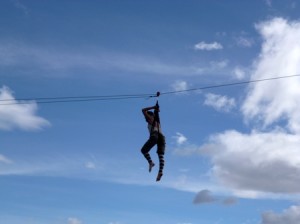 Athlet am HImmel über Corferias