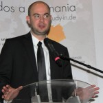 Der Leiter des Informationszentrums in Bogotá Dr. Sven Werkmeister bei seiner Rede