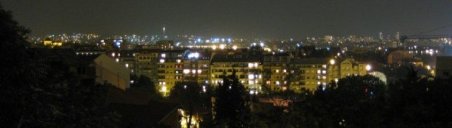 Balkon-Blick bei Nacht