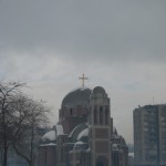 Ruine einer nie fertiggestellten serbisch-orthodoxen Kirche