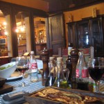 sehr leckeres Mittagessen in gemütlich-rustikalem albanischen Restaurant