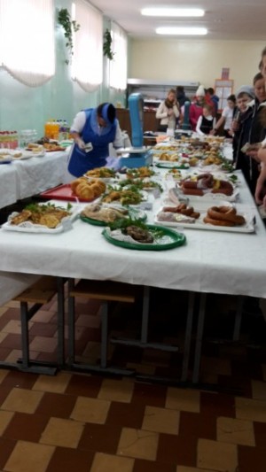 Speisen aller Art in der Mensa.