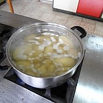 Kartoffeln zum Kochen bringen