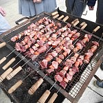 Anticuchos auf dem Grill