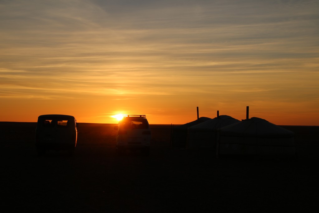 06_Abends bei der Jurte mit den Kamelen (10)