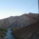 Blick aus dem Auto auf der Fahrt zum Iskanderkul