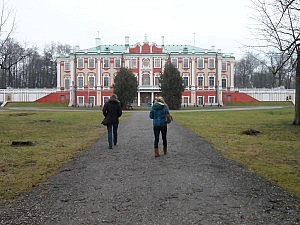 Mit Mama und Simone im Kadriorg-Park...