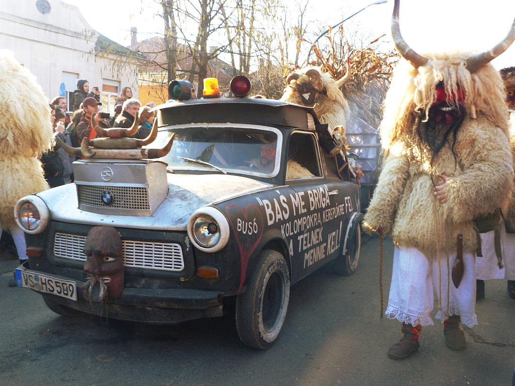 Hier hat die Dorfjugend ganze Arbeit geleistet