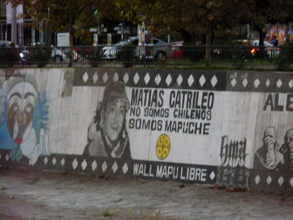 "¡No somos Chilenos - somos Mapuche!": "Wir sind keine Chilenen, wir sind Mapuche!"