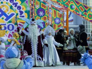 Tanzshow zum neuen Jahr in Ulan-Ude - Väterchen Frost