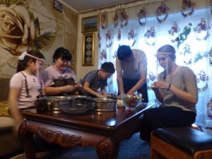 Beim buuz falten - höchste Konzentration!