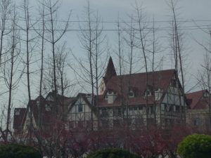 Diese Häuser könnten zwar auch aus Deutschland sein, sie stehen aber tatsächlich in Qingdao