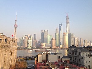 Skyline von Pudong, Ausblick vom Captains Hostel ... 