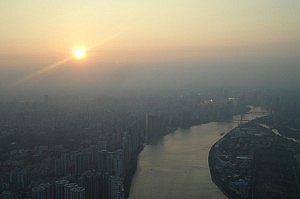 Guangzhou im letzten Sonnenlicht