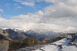Blick aus dem Fenster des Busses