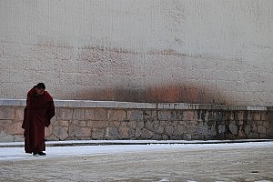 Ein kleiner tibetischer Mönch (danke an Theresa für dieses fantastische Bild)