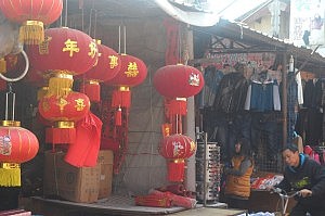 Überall rote Lampions