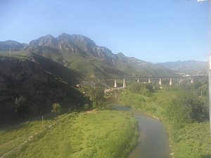 ...zu grünen Flusstälern