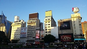 Überall Werbetafeln