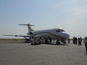 Was war gefährlicher? Mit der Fokker zu fliegen oder gegen das Fotografierverbot auf kamerunischen Flughäfen zu verstoßen?