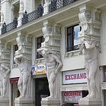Solche oder ähnliche Fassaden findet man in Brno häufig