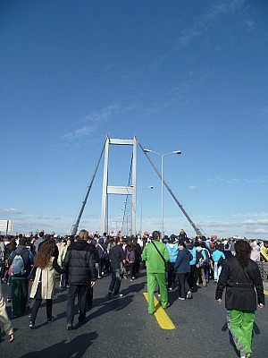 Und rauf geht es auf die Brücke... Und rauf geht es auf die Brücke...