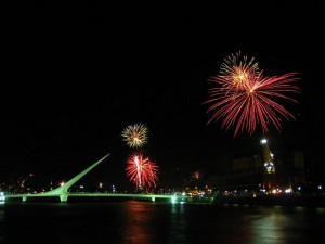 Feuerwerk in Puerto Madero