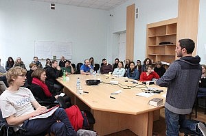 Levan, der allen interessierten Lektoren etwas über die Situation in Georgien erzählt