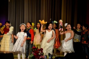 Die Grundschüler begeisterten mit ihrer Kuscheltier-Perfomance