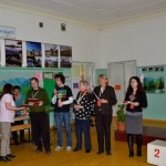 Für die Siegerehrung wurden die Schüler einzeln aufgerufen, dann bekamen sie die Urkunde, die Medaille und die Siegerpreise