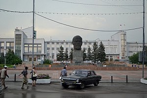 Der Hauptplatz in Ulan-Ude mit dem großen Lenin-Denkmal