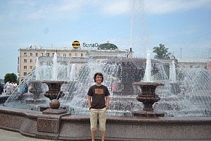 Der Brunnen vor dem Staatsbalett in Ulan-Ude - leider kann man die schöne Musik, die gespielt wurde, auf dem Foto nicht hören