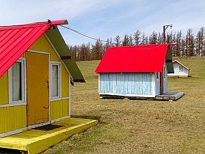 Neben der üblichen Jurten gab es auch kleine Wohnhäuschen