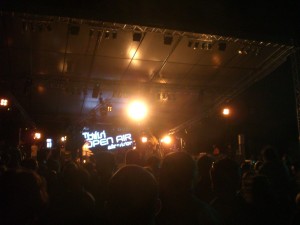 Bühne bei Nacht
