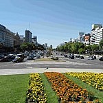 Die breiteste Straße der Welt: 20 Fahrstreifen