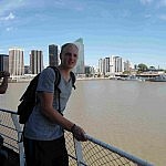 Ich auf dem Río de la Plata, BsAs im Hintergund