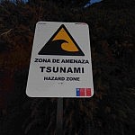 Tsunamiwarnschild (Gefahrzone) Tsunamiwarnschild (Gefahrzone)