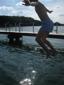 Sprung in den Werbellinsee