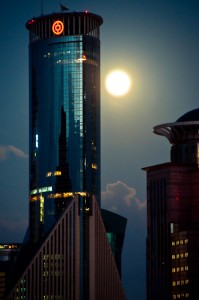 Pudong unter Vollmond