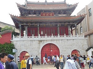 Tanzfreudige Chinesen mal wieder :)