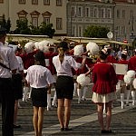 Eine Parade auf dem Rathausplatz