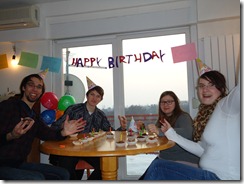 Geburtstagsempfang mit Muffins, Annabelle, Theresa, Michi und mir :)